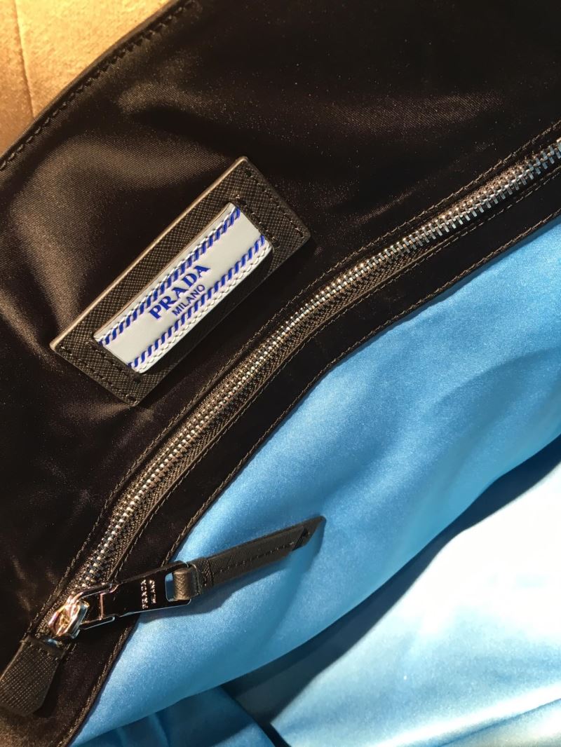 Pra*a tote bags